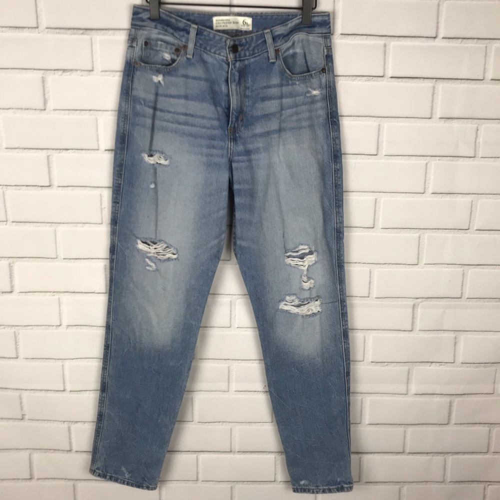 Abercrombie & Fitch girlfriend hi rise jeans size 6